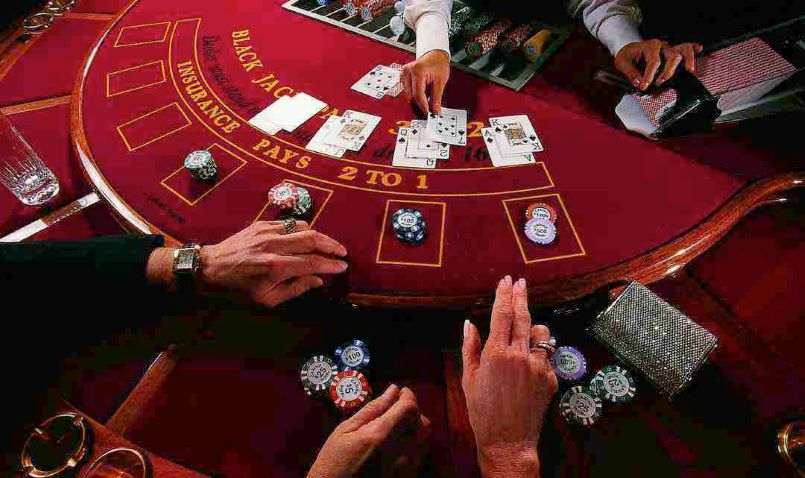 Lý do nên chọn Api trò chơi Poker tại CV88